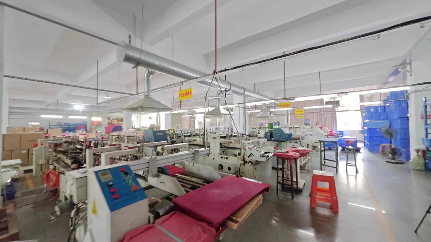 Guangzhou Xilong Plastic & Hareware Ltd. factory image 6