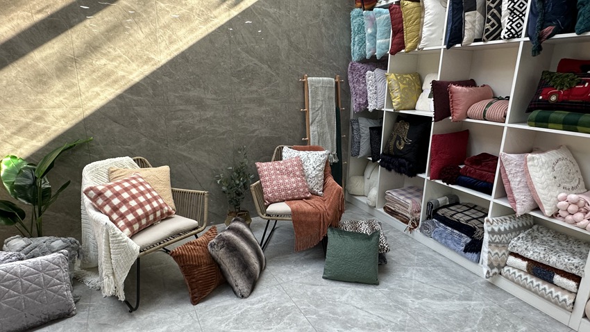 Wuxi KX Textiles Co., Ltd. Pillows