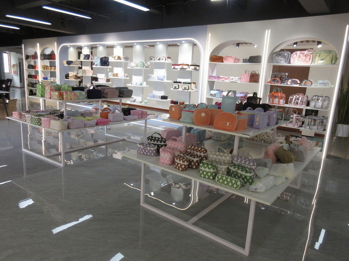 Yiwu Runhui Bag Co., Ltd. Backpack