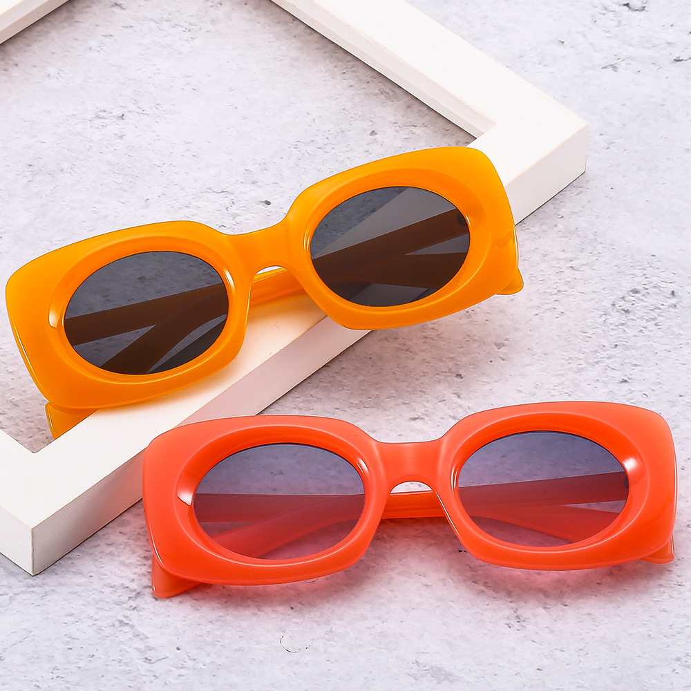 2025 Custom Logo New Fashion Personality Classic Women Vintage Small Square Frame High End Men Women Uv400 Retro Sunglasses