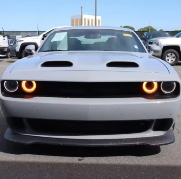 Midori Al Intelligent Technology Co Ltd Used 2022 Doddge Challenger SRT D0dge Hellcat Redeye