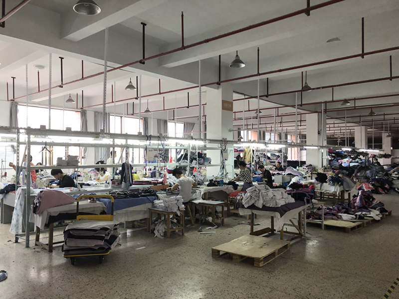 Yiwu Leading Fashion Co., Ltd. Long-sleeved shirts