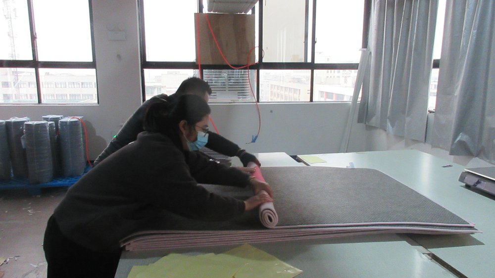 Zhejiang Pujiang Youjia Carpet Co., Ltd. microfiber carpet runners