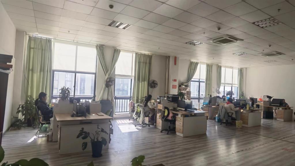 Yiwu Zhepin Trading Co., Ltd. Natural Stone Beads