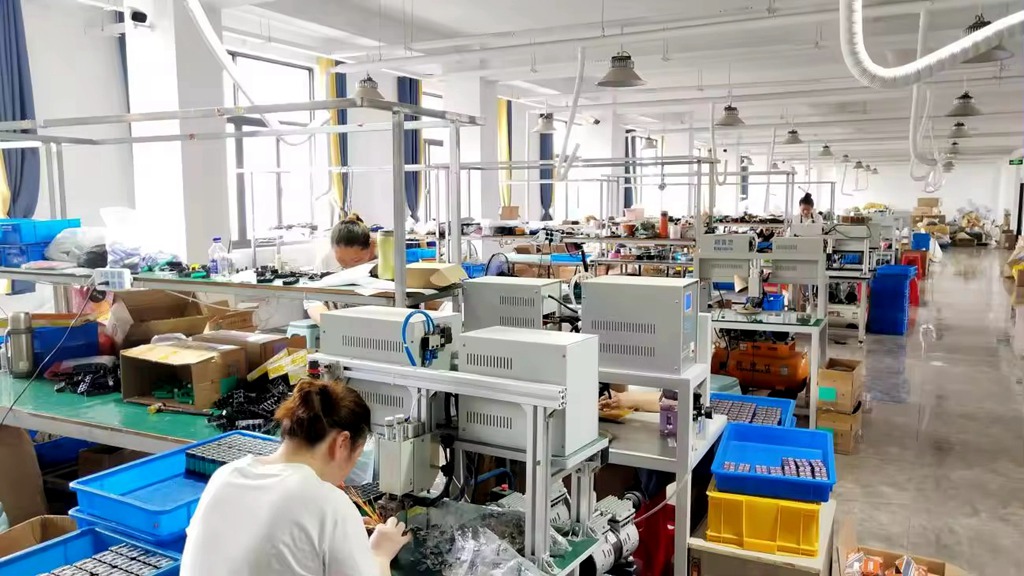 Jiangsu Pineng Electric Tools Co., Ltd. Electric Angle Grinder
