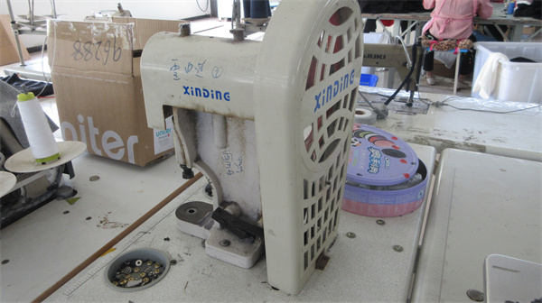 Ningbo Yuxi Clothing Co., Ltd. Halloween costumes