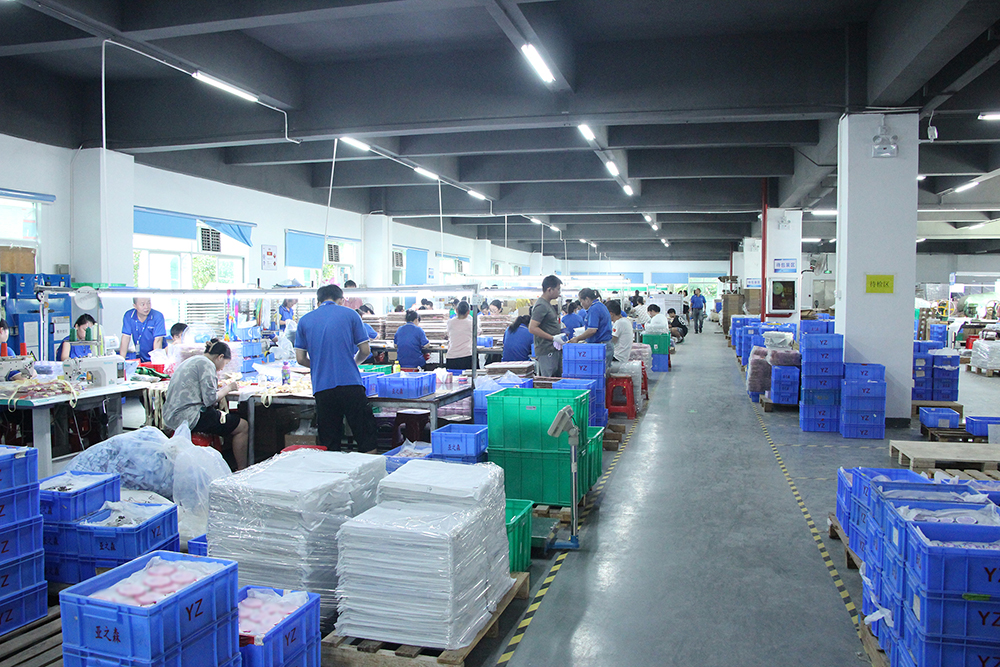 Shenzhen YAZS Metals and Decoration Co., Ltd. Keychains