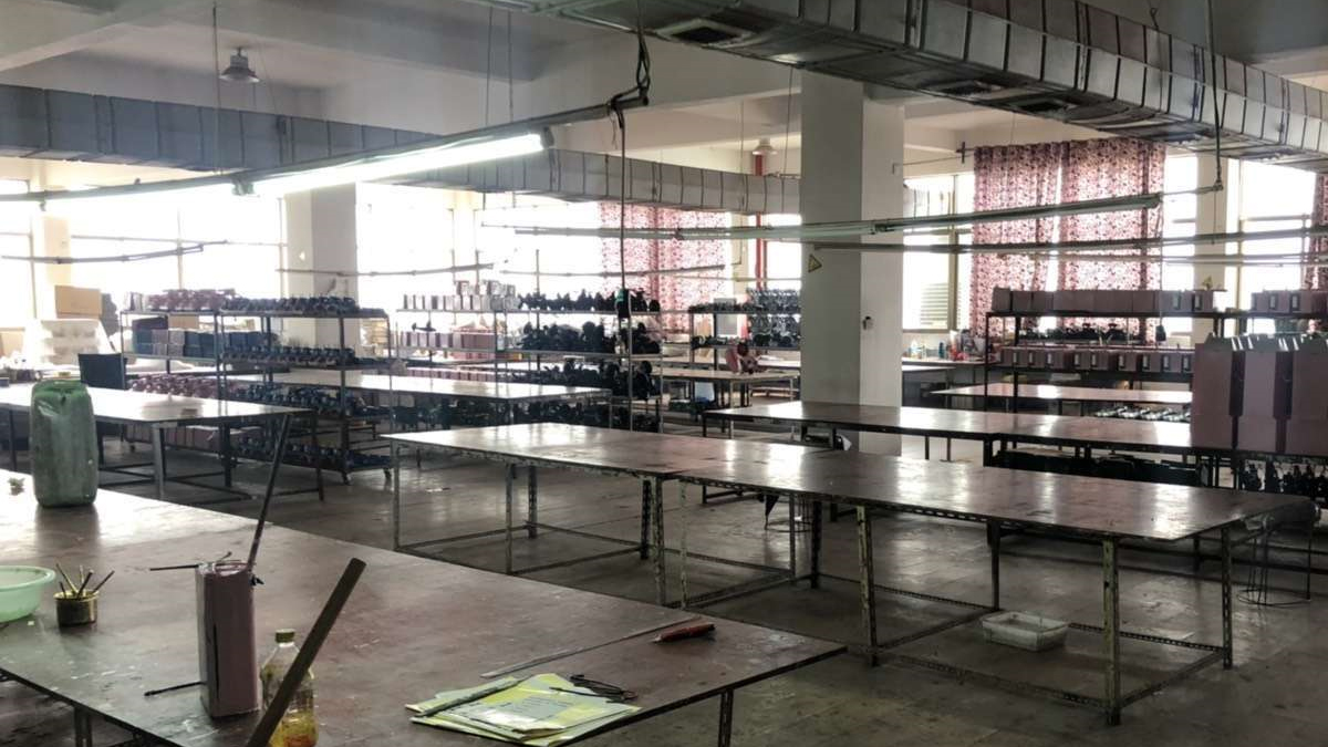Dongyang Gaoyang Arts & Crafts Co., Ltd. Handmade Metal Crafts