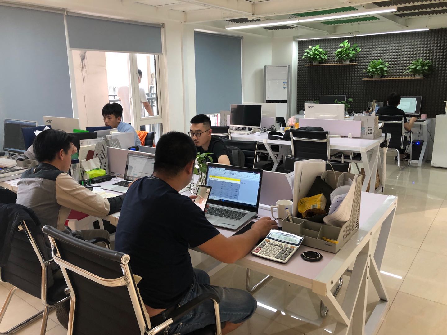 Chengdu Wudongqi Commerce And Trade Co., Ltd. Sapphire Glass