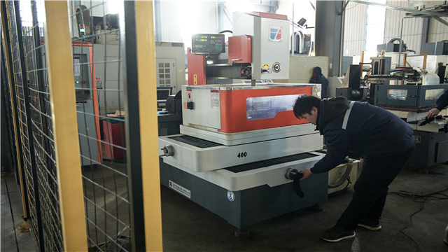Cangzhou Ruiqing Hardware Product Co., Ltd. Sheet Metal Parts