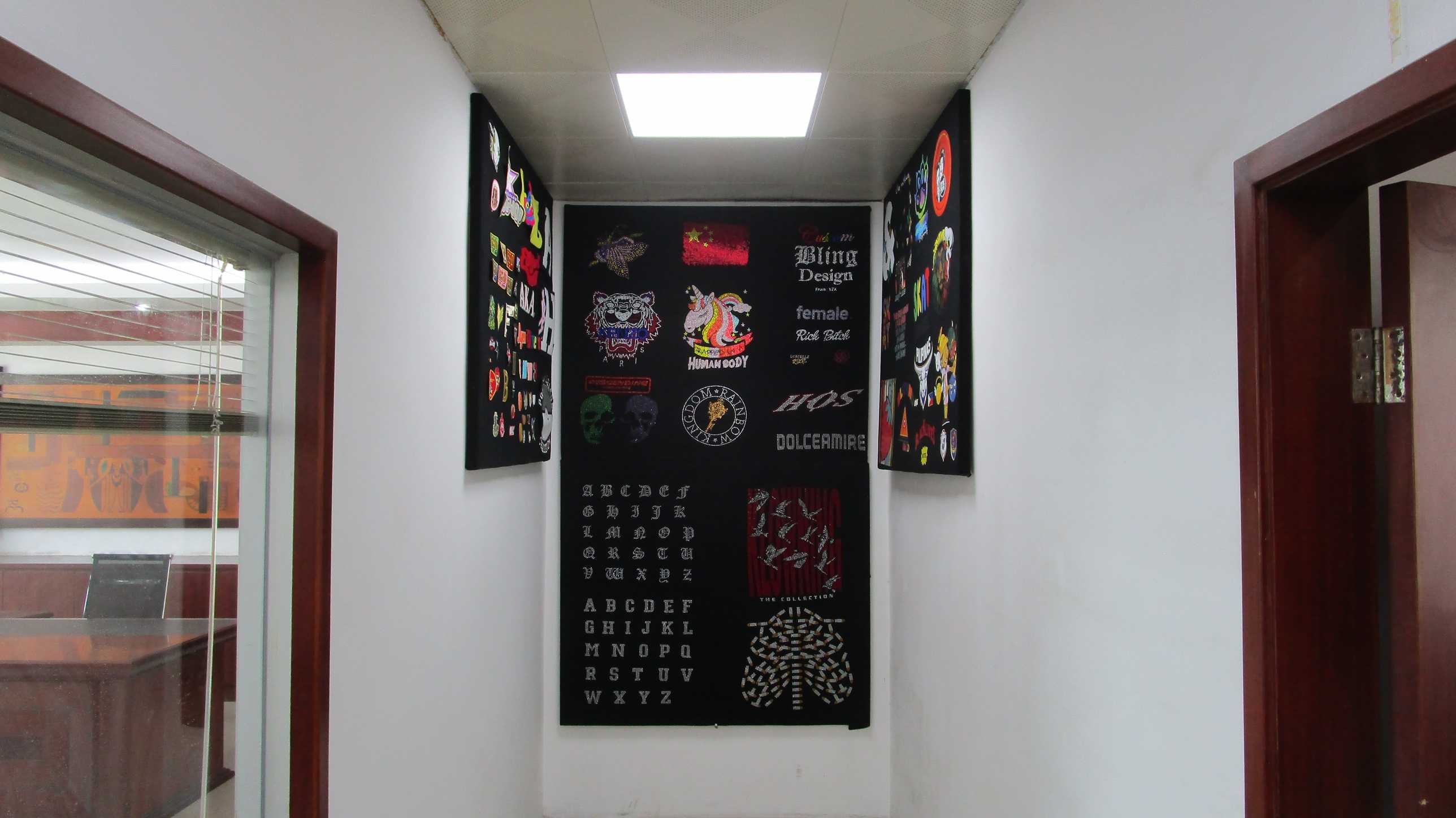 Dongguan YZX Garment Co., Limited Embroidery Patches