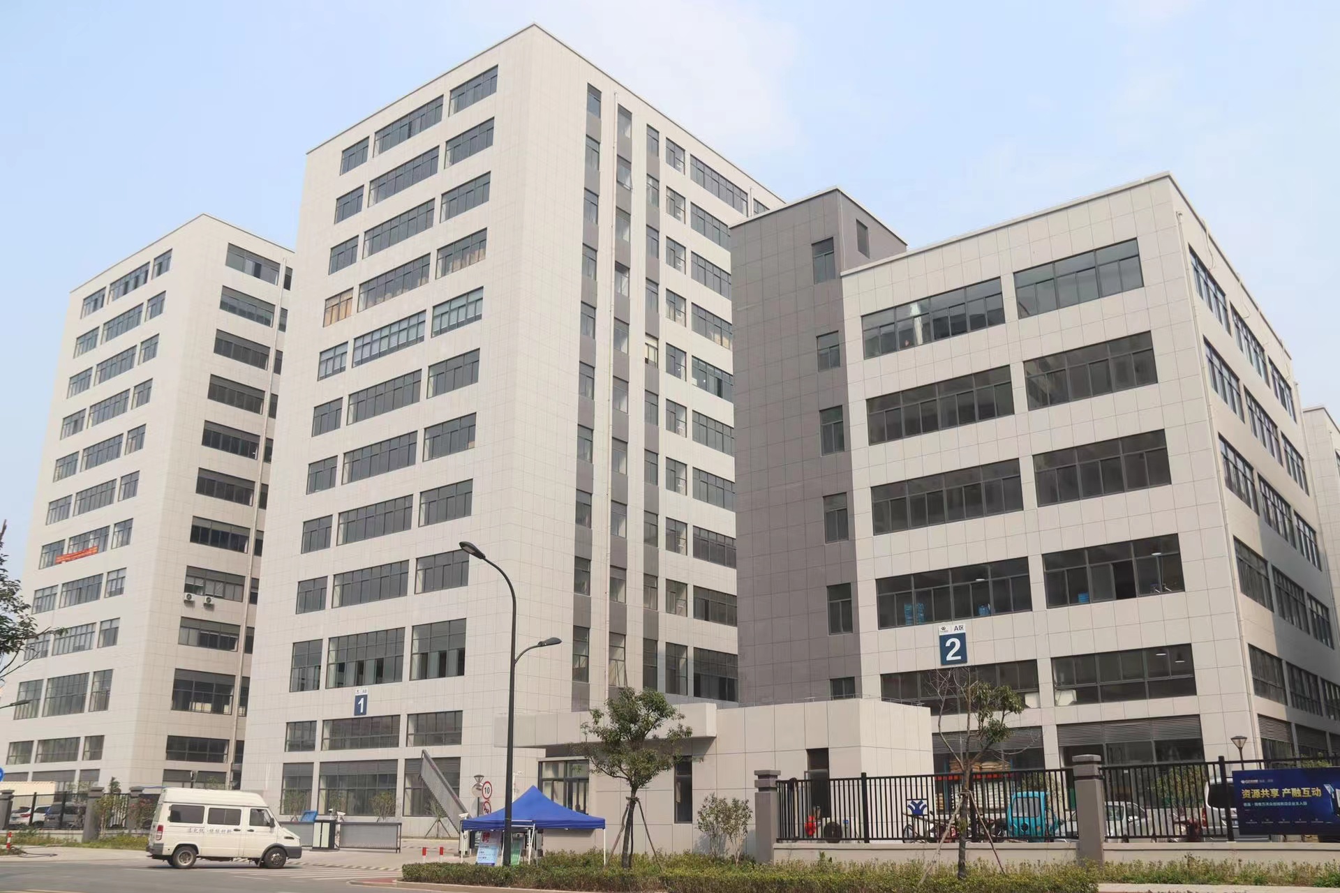 Ningbo Mankee Commodity Co., Ltd. Pet Toy