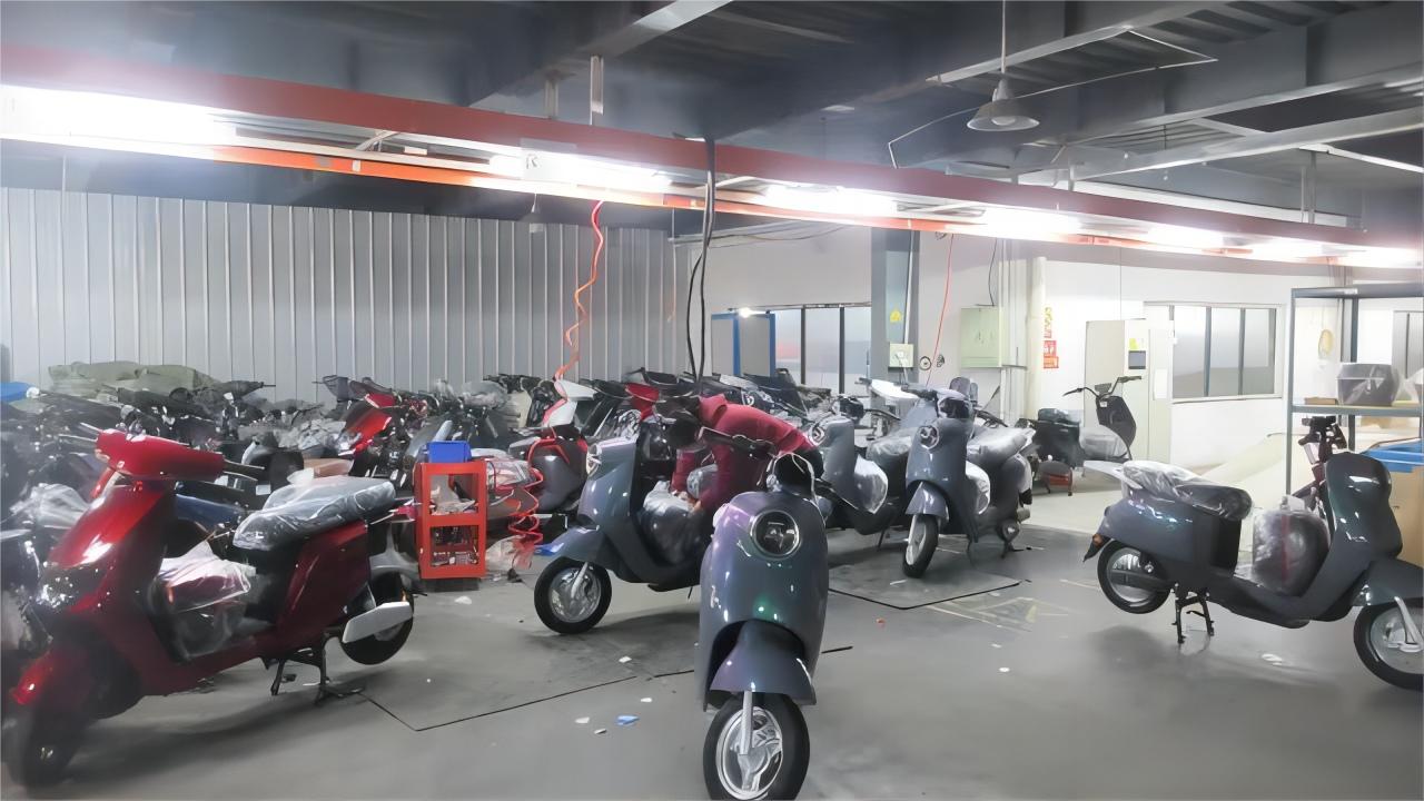 Beijing Luobei Intelligent Machine Co., Ltd. Electric Golf Carts