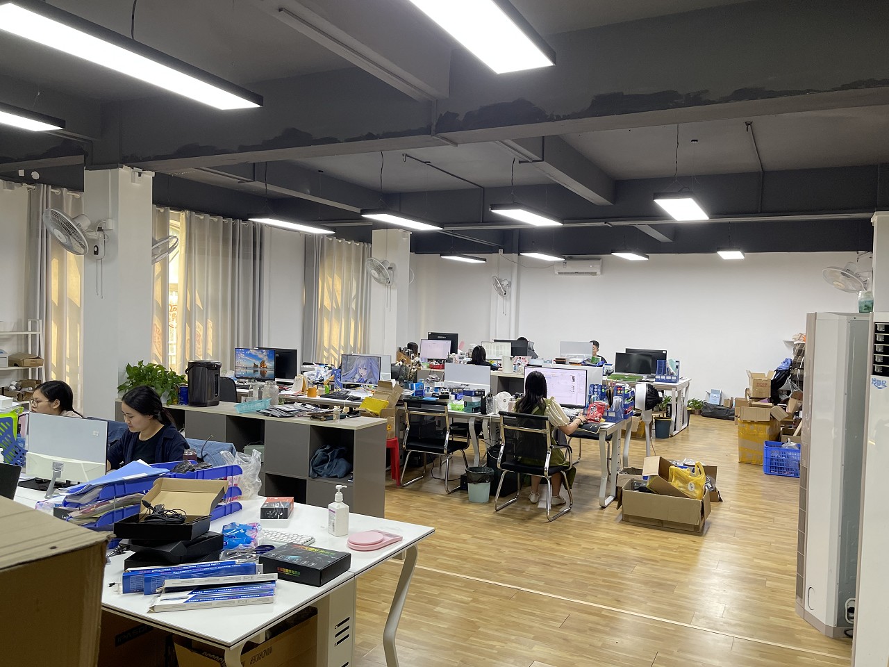 Guangdong Rixingzhe Technology Co., Ltd. LED work lamps
