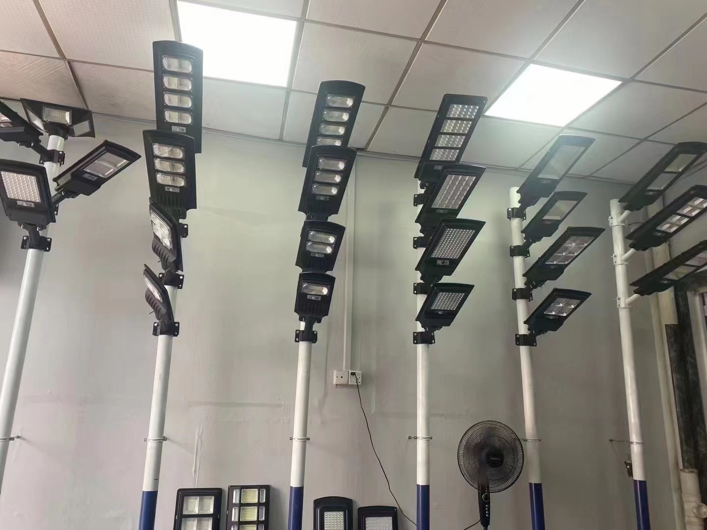Shenzhen Dearzone Technology Co., Ltd. solar street light