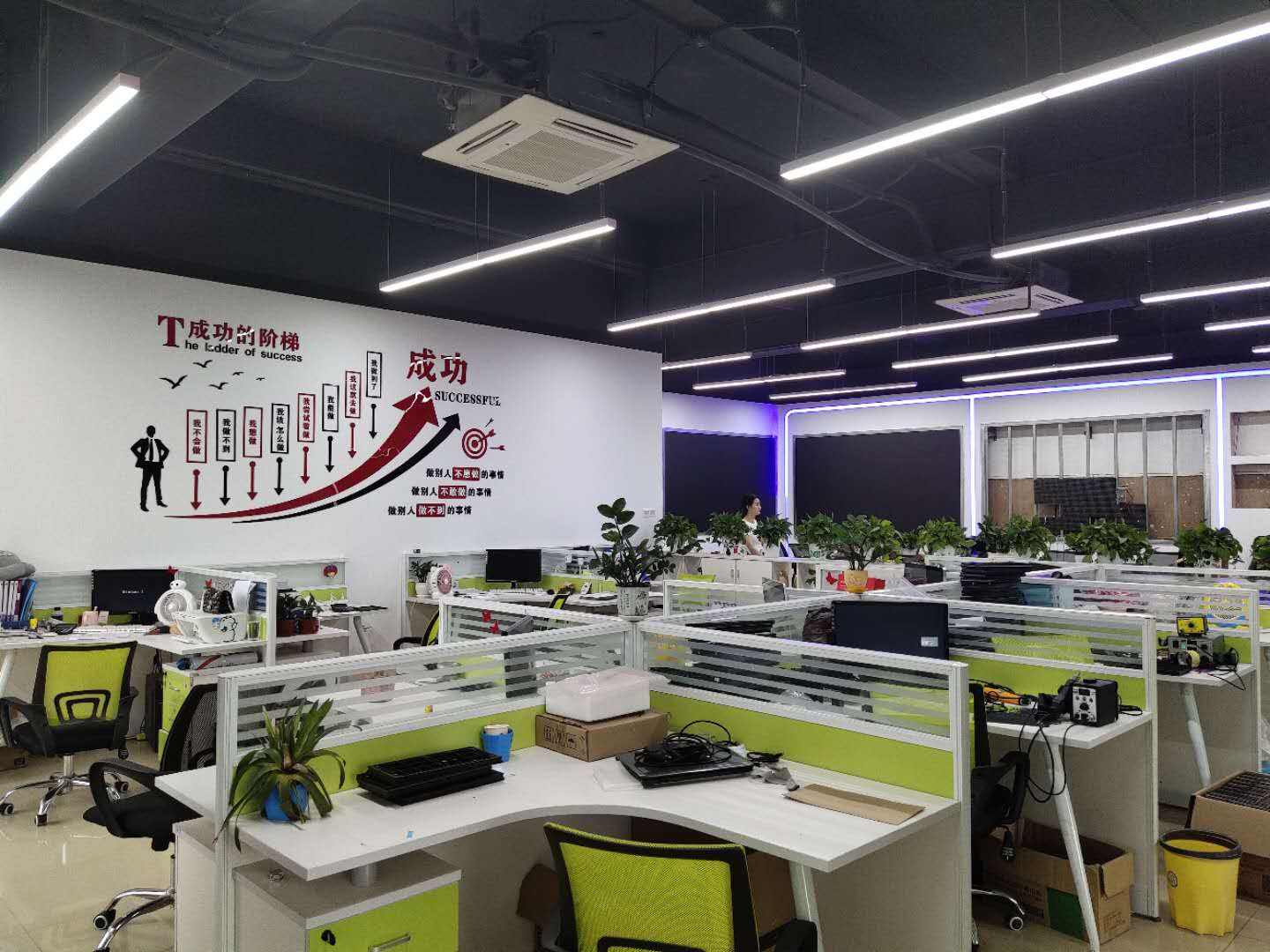 Guangzhou Ceyew Garment Accessories Co., Ltd. factory image 1