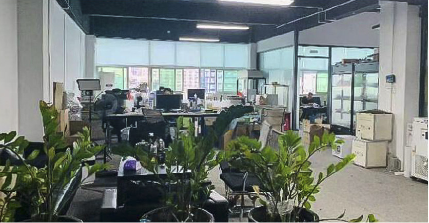 Yiwu Jiayu Trading Co., Ltd. glass bottle