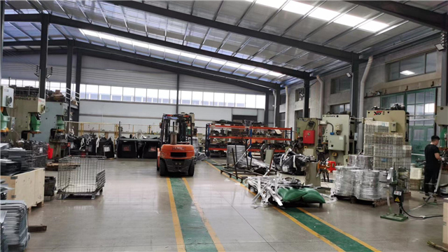 Cangzhou Mingju Hardware Products Co., Ltd. Precision Bracket