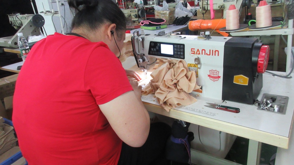 Shenzhen Aoyema Apparel Co., Ltd. Yoga Sets