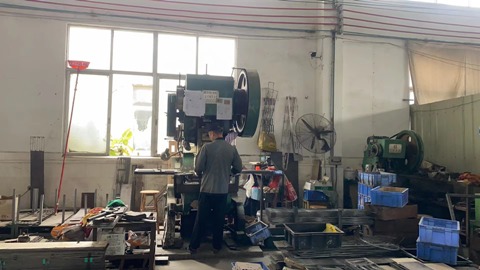 World Backyard (Shenzhen) Network Technology Co., Ltd. Axes