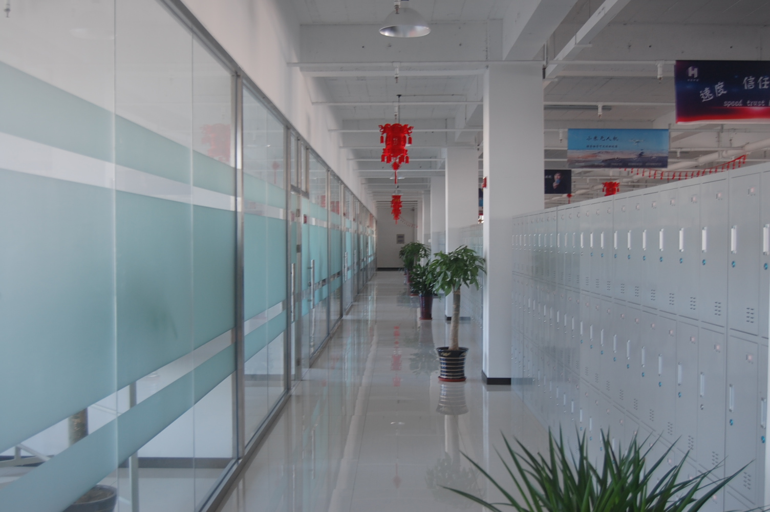 Weishi County Runge Handcraft Shop factory image 3