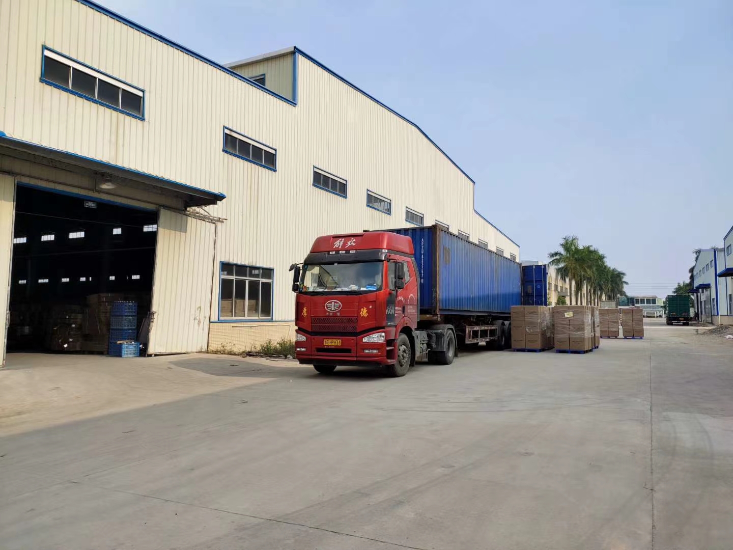 Guangzhou Kingpeak Household Product Co., Ltd. Water Bottles