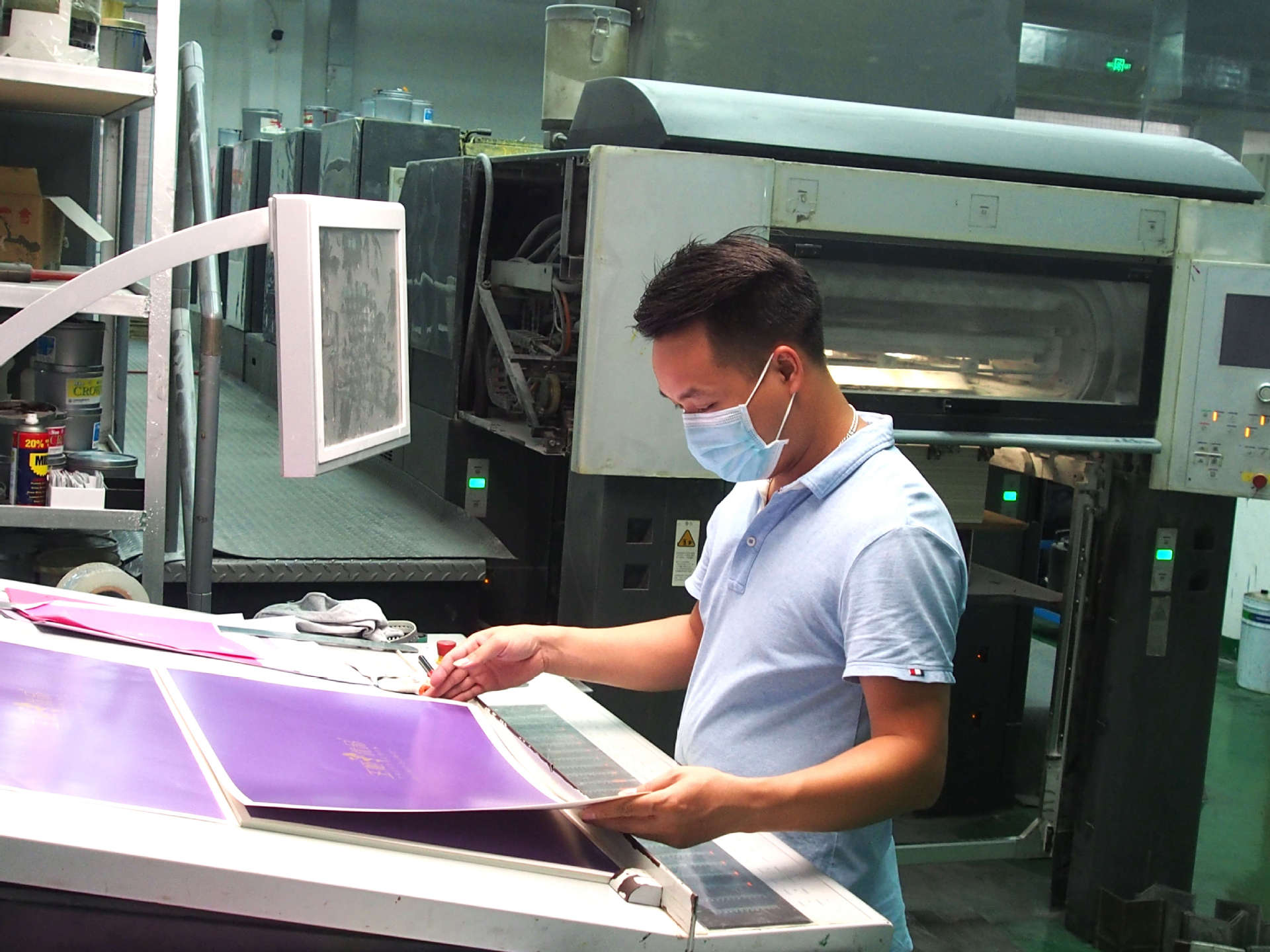 Guangzhou Rongjing Package & Printing Co., Ltd. Jewelry Packaging Bag