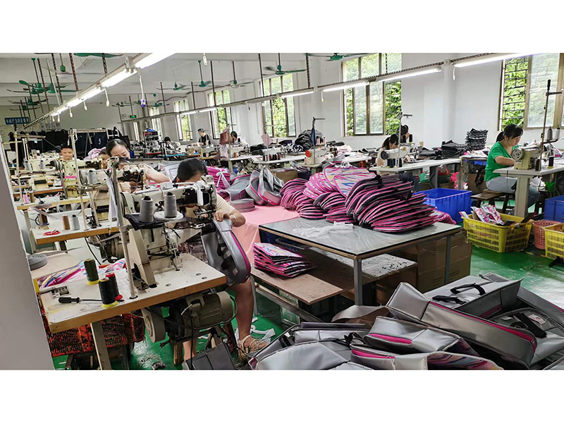 Guangzhou Fineway Bags Co., Ltd. Leather Handbags