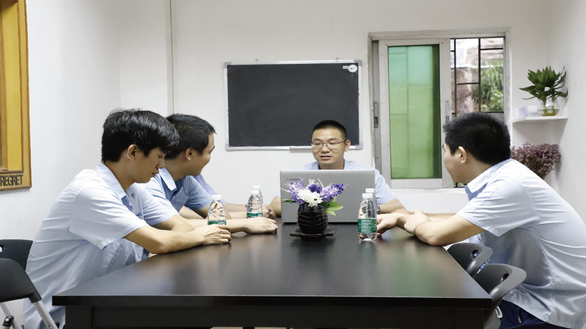 Dongguan Jinrun Jewelry Co., Ltd. factory image 1
