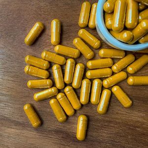 Wholesale Customized Turmeric Curcumin Capsules Herbal Extract Supplements 95% Curcuminoids Support Antioxidant Anti Aging
