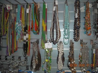 Yiwu Huixiang Jewelry Co., Ltd. Jewelry Findings