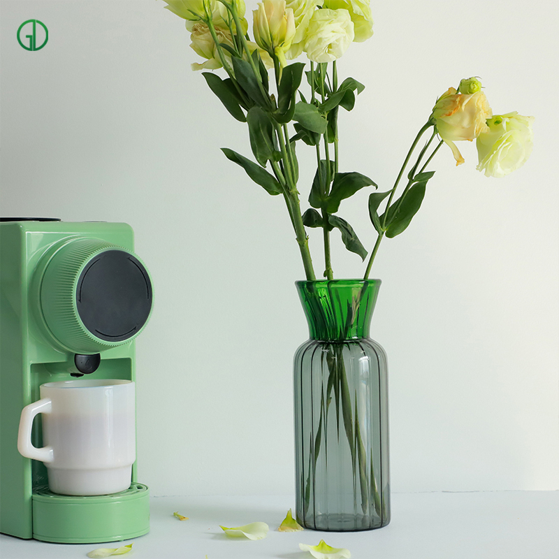 Huailai Golden Glass Co., Ltd. Hot Selling Colored Borosilicate Glass Striped Green Transparent Black Pink Amber Glass Flower Vase Decoration Vase