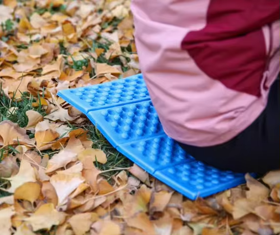 Outdoor folding cushion, moisture-proof pad, portable XPE travel, hiking, hiking, camping pad, outdoor dirt proof small cushion