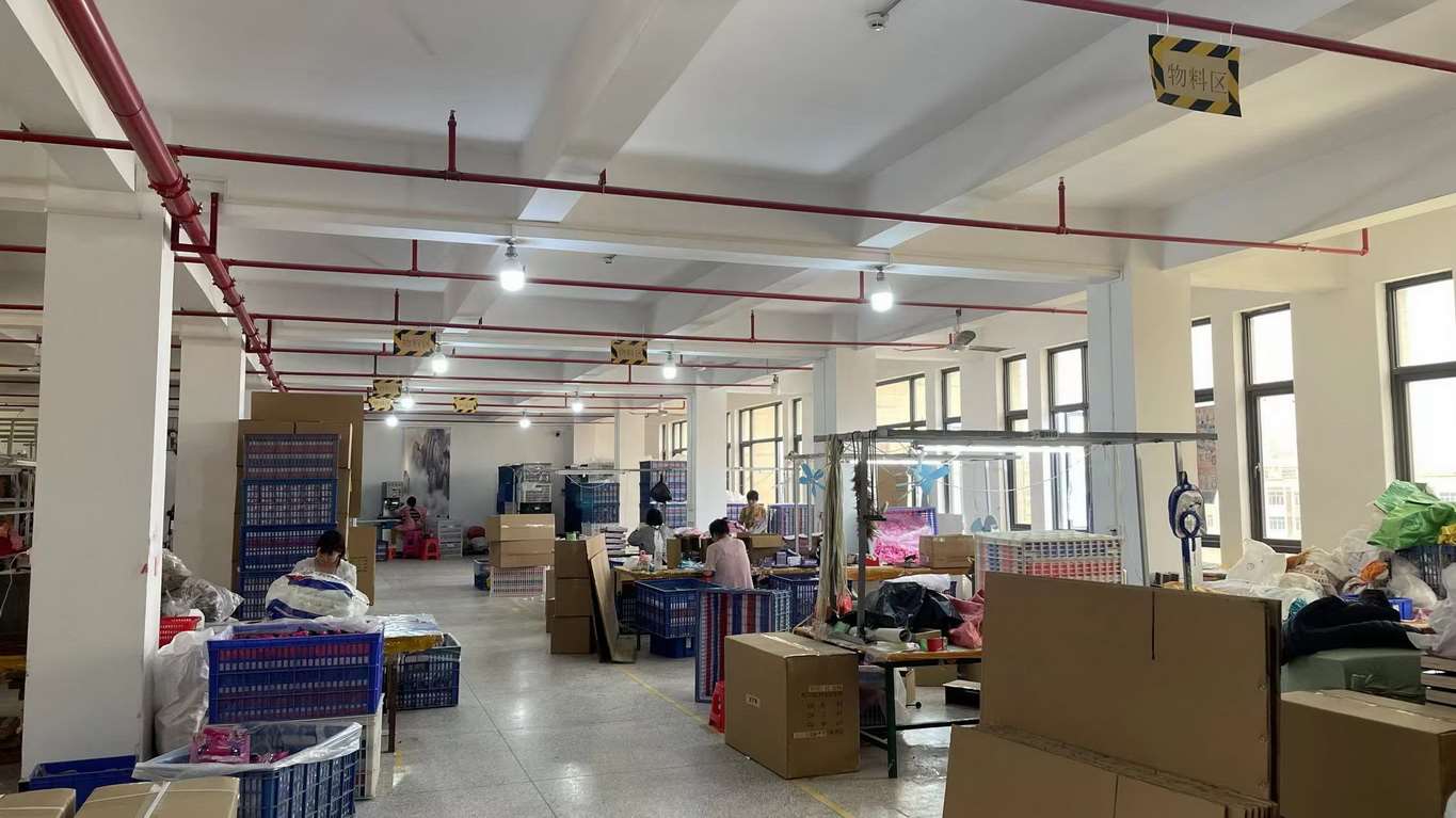 Shantou Chenghai Yaxin Plastic Toys Factory Remote Control Cars