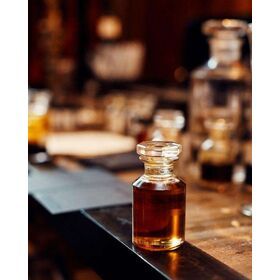 Best made in italy quality attar Oil Perfume for retail