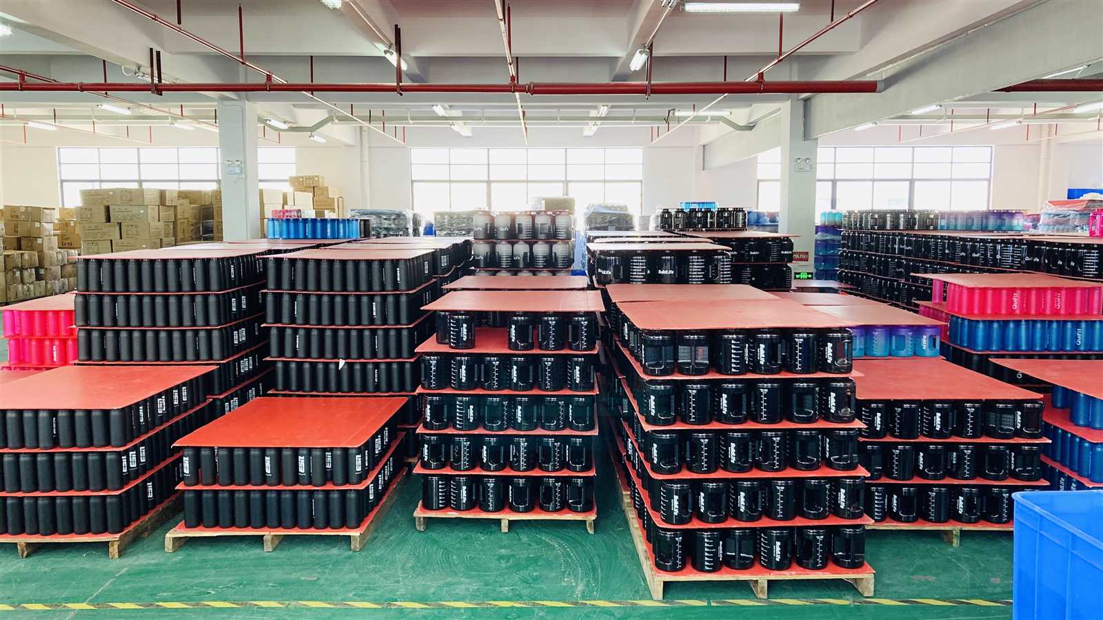 Shenzhen Quick Fit Plastic Co., Ltd. Water Bottles