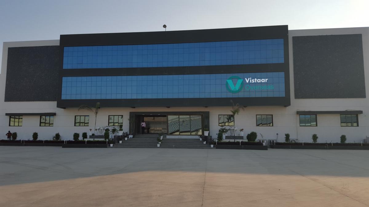 Vistaar Overseas Vitrified Floor Tiles