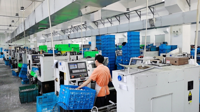 Ningbo Brightenlux Electric Appliance Co., Ltd. Camping Lantern