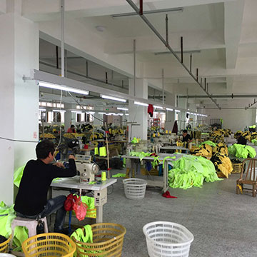 Fujian Yilai Group Co., Ltd. Water Bottles