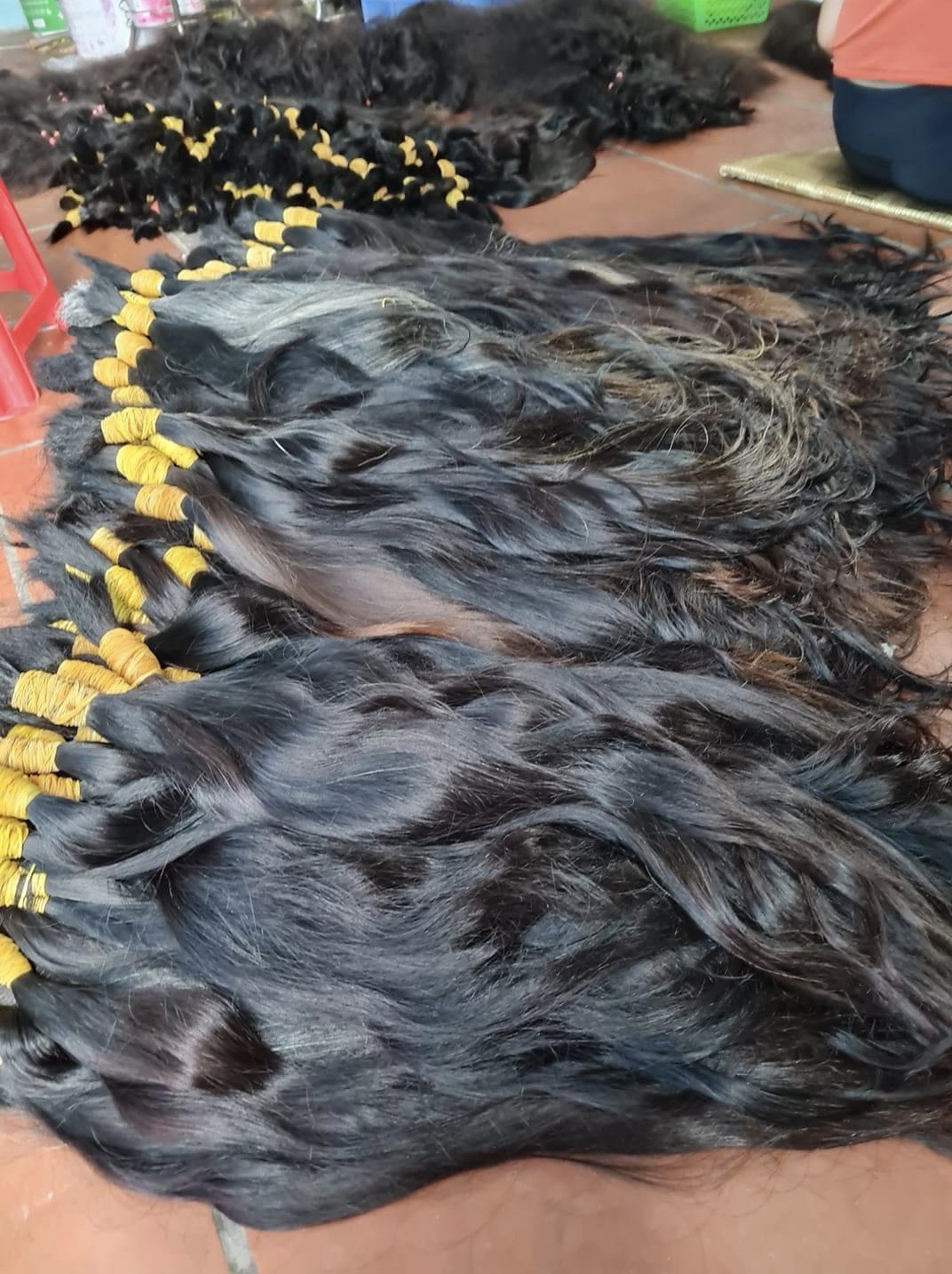 TAKA TRADING, SERVICES AND IMPORT-EXPORT COMPANY LIMITED Wigs