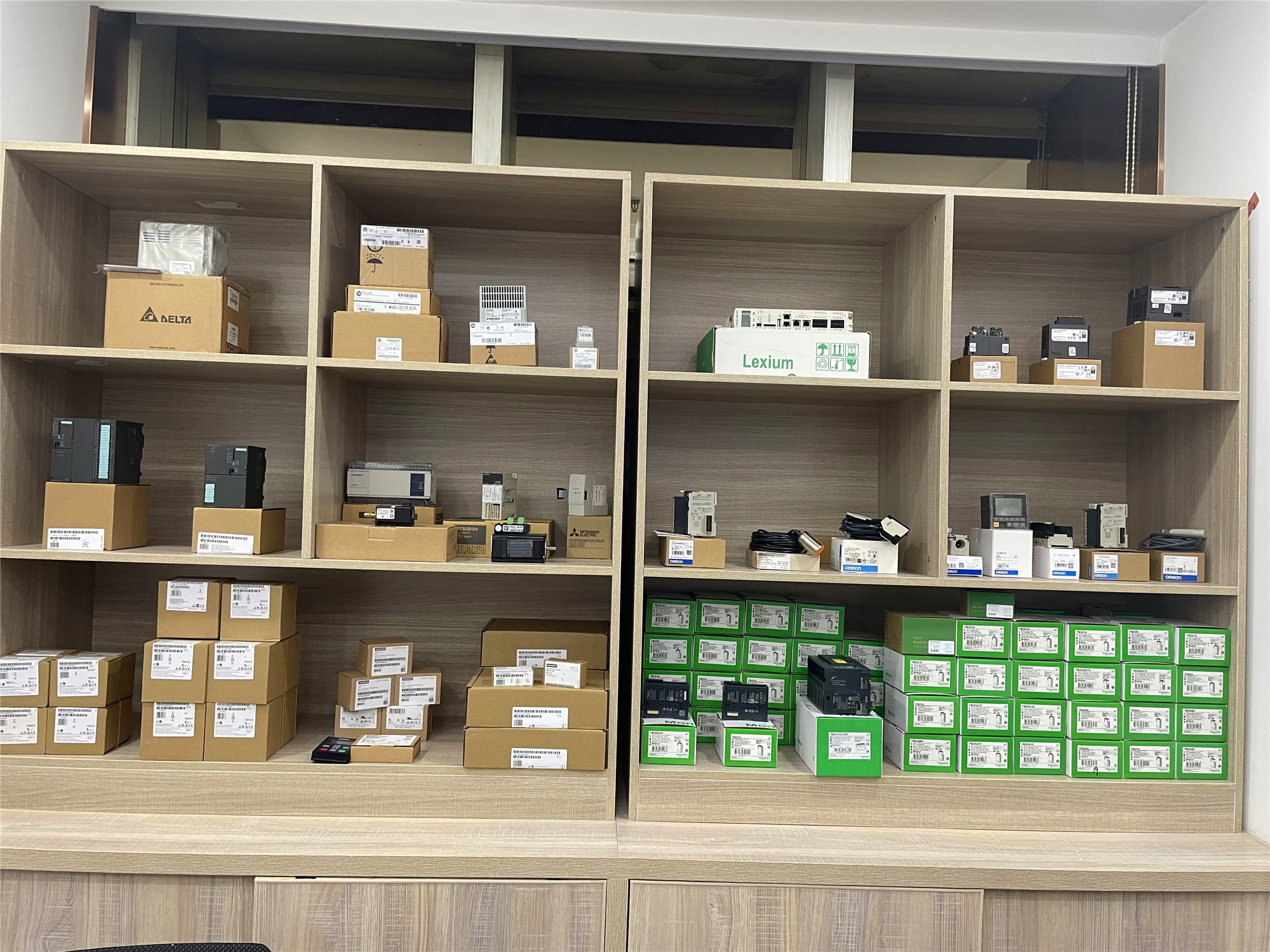 Shenzhen Yuejiulong Technology Co., Ltd. factory image 2