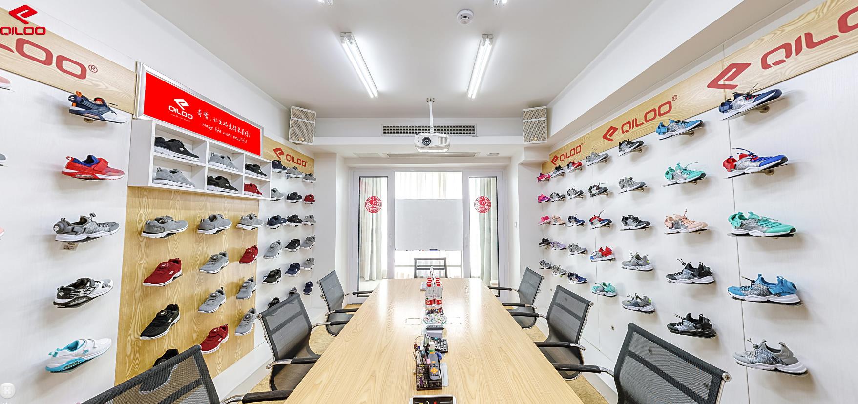 Qiloo International Limited Smart shoes