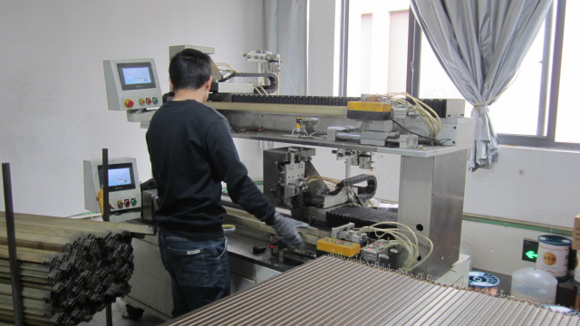Yiwu Shineparty Handicrafts Co., Ltd. Paper Crafts