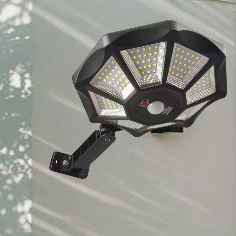 Anhui Hui Quan Technology Limited Hot selling solar powered dusk to dawn motion sensor outdoor waterproof super bright solar flood light
