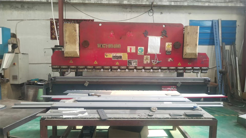 Jinan Yihai Laser Technology Co., Ltd. Fiber Laser Cutting Machine