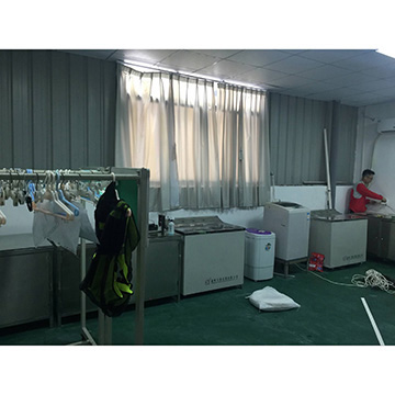 Xiamen Trade Easy Import & Export Co., Ltd. Men's Sports Shorts