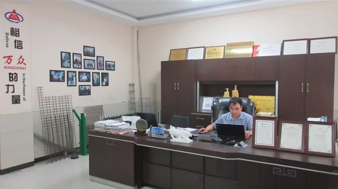 Anping County Wanzhong Wire Mesh Products Co., Ltd. Fence Mesh Welding Machine