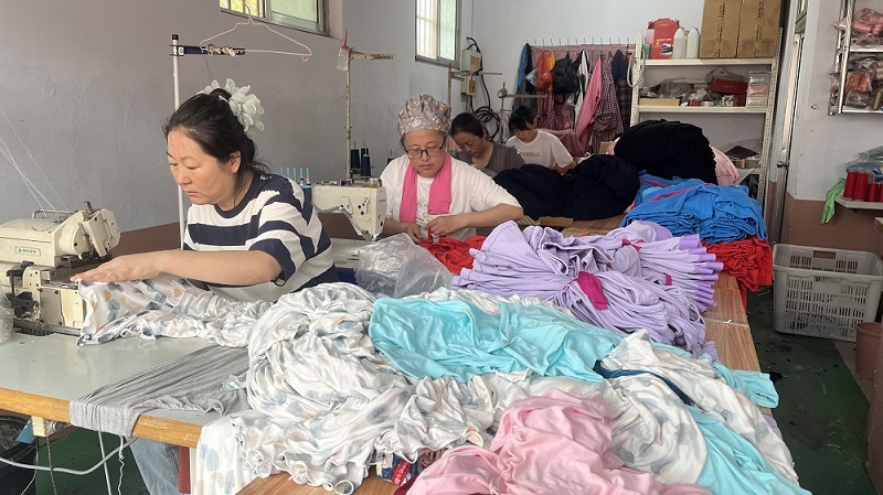 Qingdao Shuangling Garment Co., Ltd. Pajamas