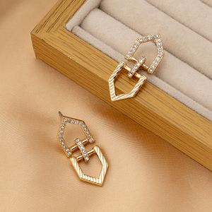 Fashion 2024 hot style Europe and America Fashion jewelry drop earrings for woman and girl