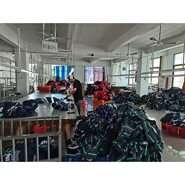 Youlida Trading Co., Ltd Men's swim shorts